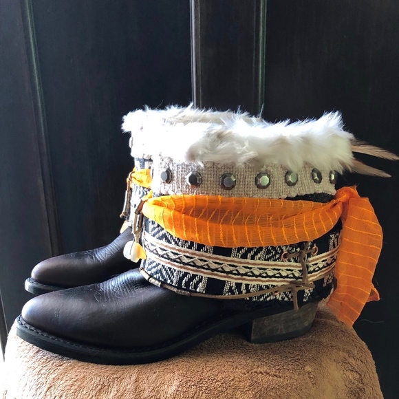 CUSTOM UPCYCLED WOMEN'S CHOCOLATE LEATHER BOOTS - Picture 1 of 6